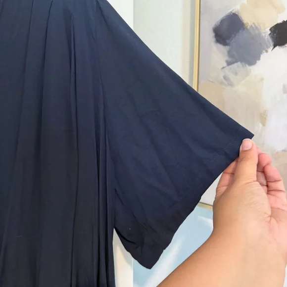 Bloomchic Navy V-Neck Draped Women's Top Size 22-24 - Picture 6 of 7